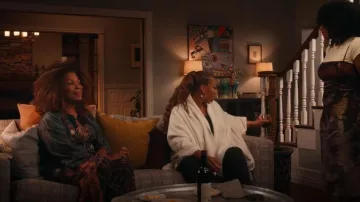 Johnny Was Liliana Cargo Pocket Kimono Jacket porté par Viola 'Vi' Marsette (Lorraine Toussaint) comme on le voit dans The Equalizer (S05E02)