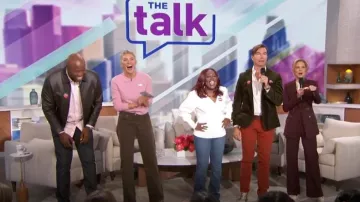 Smythe Classic Pant in Plum worn by Natalie Morales as seen in The Talk on November 5, 2024