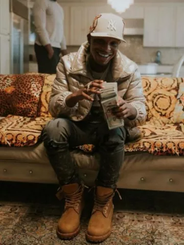 Timberland x Jimmy Choo Crystal Orished Boots Wheat portées par Toosii sur le compte Instagram @toosii