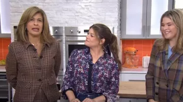 Veste Veronica Beard Aire Dickey en Camel Black portée par Hoda Kotb comme on le voit dans Today with Hoda & Jenna le 7 novembre 2024