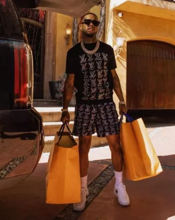 Nike Air Force 1 Low White Black usado por Tory Lanez en la cuenta de Instagram @torylanez