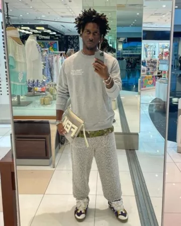 Lanvin Purple & White Curb Sneakers portées par Saint Jhn sur le compte Instagram @saint._.jhn