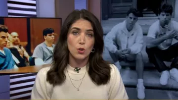 French Connection Vhari Short Sleeve Sweater worn by Liz Kreutz as seen in Today on November 8, 2024