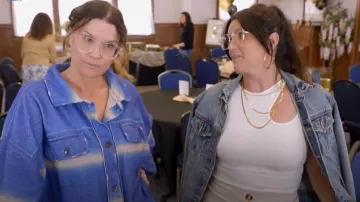 Top de chaleco recortado de H&M usado por Lyndsay Lamb como se ve en Casas invendibles (S05E04)