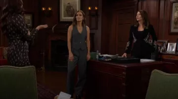 Babaton at Aritzia Spotlight Cargo Pants worn by  Taylor Hayes(Rebecca Budig) as seen in The Bold and the Beautiful on October 30, 2024
