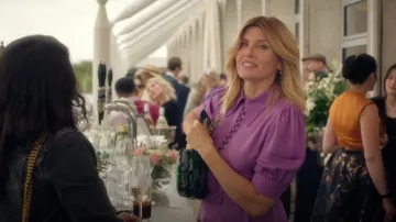 L.K. Bennett Lkb x Royal Ascot Aldous Diamante Mono con cinturón con hebilla usado por Eva Garvey (Sharon Horgan) como se ve en Bad Sisters (T02E01)