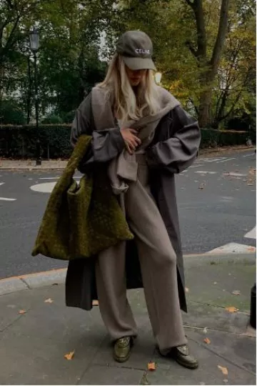Chanel CC Quilted Loafers worn by  Leonie Hanne on her Instagram Story on November 12, 2024