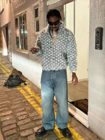 Mocasines Bottega Veneta Black Intrecciato Leather Haddock que usó Lil Tjay en la cuenta de Instagram @liltjay