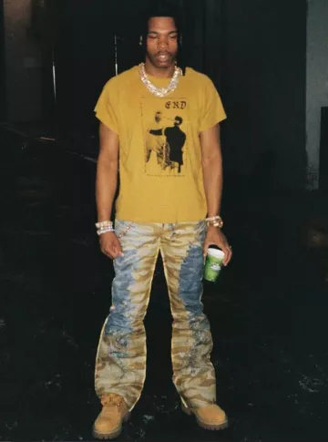 Vaqueros Diesel Beige & Blue Camo Trompe L'oeil usados por Lil Baby en la cuenta de Instagram @lilbaby