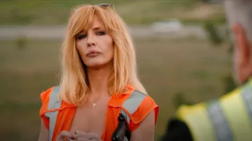 Eternate Heart Initial Diamond Necklace In 14k Solid Gold worn by Beth Dutton (Kelly Reilly) as seen in Yellowstone (S05E09)