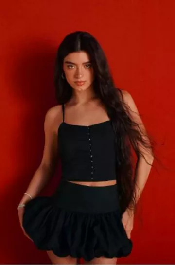 Pull & Bear Corset Top worn by  Dixie D'Amelio at Pull & Bear Holiday Collection on  November 15, 2024