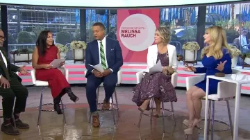Zapatos de tacón de plataforma Mary Jane de cuero Gucci Angel 95 usados por Melissa Rauch como se ve en Today el 18 de noviembre de 2024