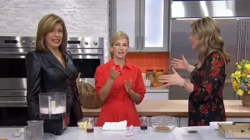 Simkhai Jazz Pleated Midi Shirt dress worn by Jessica Seinfeld as seen in Today on November 19, 2024