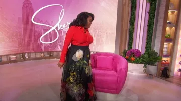 Alice + Olivia Nilda Falda maxi voluminosa usada por Sherri Shepherd vista en Sherri el 20 de noviembre de 2024