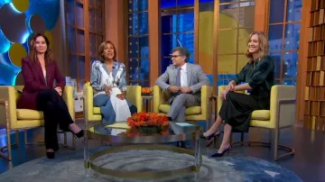 Reiss Murphy Color Blocked Pleated Midi Skirt worn by Robin Roberts as seen in Good Morning America on  November 18, 2024