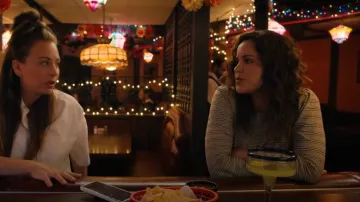 Veronica Beard Mason Tee worn by Drew (Melissa Fumero) as seen in Based on a True Story (S02E05)