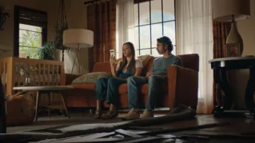 Birkenstock Arizona In Stone worn by Ava Bartlett (Kaley Cuoco) as seen in Based on a True Story (S02E07)