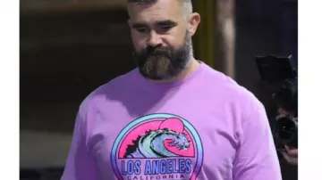 Jason Kelce wears Pink T-Shirt at the Jimmy Kimmel Live! studio in Hollywood on November 21, 2024