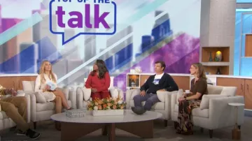 Alexandre Birman Pepitta 120 Brown Sandal worn by Natalie Morales as seen in The Talk on November 22, 2024