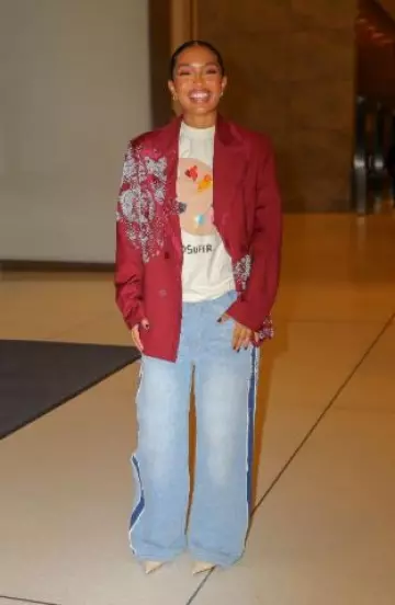 Kidsuper Imitation Pearl-Embellished Double-Breasted Blazer worn by Yara Shahidi at Siriusxm Radio on November 20, 2024