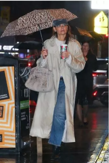 Canyons of the Unknown Ranch Dad Hat worn by Katie Holmes in New York City on November 21, 2024