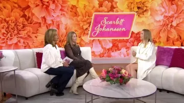 Cinq a Sept Francine High Rise Jeans usados por Hoda Kotb como se ve en Today with Hoda & Jenna el 26 de noviembre de 2024