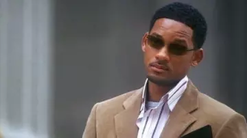 Outfits of Hitch Movie: Will Smith wears Sunglasses