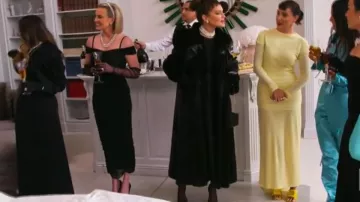 Sandalias Roger Vivier usadas por Bronwyn Newport como se ve en The Real Housewives of Salt Lake City (T05E10)