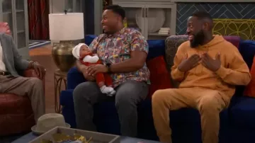 Nike Men's Sportswear Club Fleece Joggers In Flax White worn by Malcolm Butler (Sheaun McKinney) as seen in The Neighborhood (S07E06)