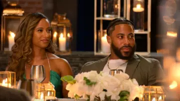 Robe Miss Circle Quinby portée par Zaina Sesay vue dans L’Ultimatum : Se marier ou passer à autre chose (S03E01)