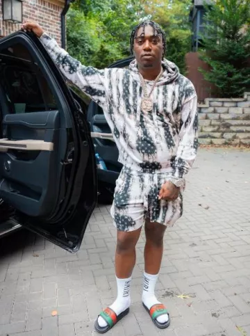 Gucci Black & Web Strap Rubber Slides worn by Fredo Bang on the Instagram account @fredobang