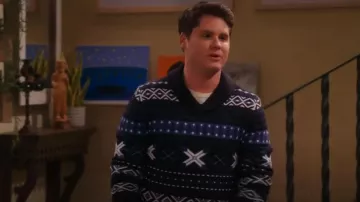 H2H Christmas V-neck Snowflake Sweater worn by Quinten (Matt Shively) as seen in Lopez vs Lopez (S03E07)
