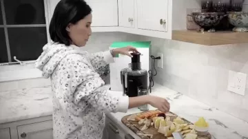 Hollister Leopard Hoodie Pullover by Gilly Hicks worn by Vicky Nguyen as seen in Today on  December 4, 2024