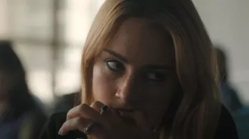 David Yurman Sterling Silver Diamond Black Onyx 10mm Noblesse Anillo usado por Lucy Albright (Grace Van Patten) como se ve en Tell Me Lies (S02E03)