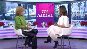 Lafayette 148 New York Boxy Cropped Wool-Cashmere Blouse portée par Zoe Saldana comme on le voit dans Today le 4 décembre 2024