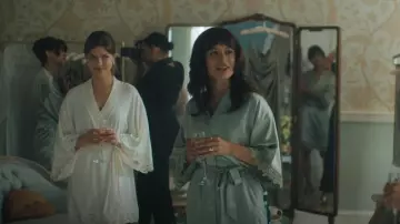 Robe kimono Eberjey Naya portée par Bree (Catherine Missal) comme on le voit dans Tell Me Lies (S02E08)