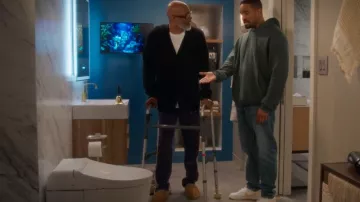 UGG Men's Classic Mini Boot worn by Poppa (Damon Wayans) as seen in Poppa's House (S01E07)