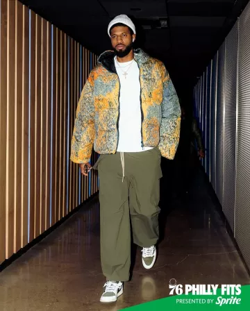 Fear Of God Olive Green Bonded Cargo Pants porté par Paul George sur le compte Instagram @sixers