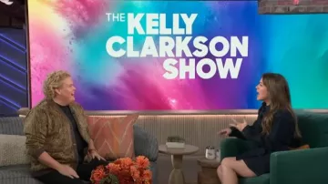 Cárdigan Corridor Opus Button-Front usado por Fortune Feimster como se ve en The Kelly Clarkson Show el 4 de diciembre de 2024
