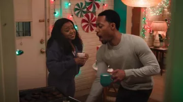 JarThenaAMCS Christmas Double Wall Glass Coffee Mugs used by Janine Teagues (Quinta Brunson) as seen in Abbott Elementary (S04E08)