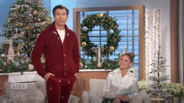 Pantalones de pana de ciervo rústico Kiel James Patrick usados por Jerry O'Connell como se vio en The Talk el 10 de diciembre de 2024