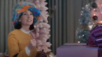 Chapeau bob moelleux Rave Wonderland Jungle Dream porté par Elsbeth Tascioni (Carrie Preston) comme on le voit dans Elsbeth (S02E06)