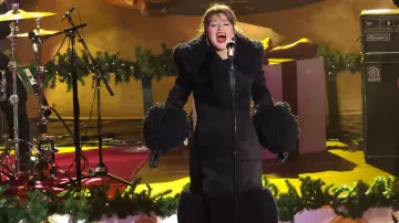 Kelly Clarkson wears black fur coat for NBC’s Christmas in Rockefeller Center special on December 4, 2024