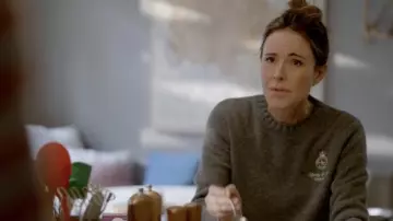 Outfits of Shrinking: Liz (Christa Miller) wears Sporty & Rich Grey Crewneck Sweater in season 2, episode 11 of the TV series