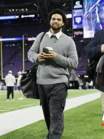 Prada Dark Grey Wool Pleated Cargo Pants worn by Caleb Williams on the Instagram account @blitzfits