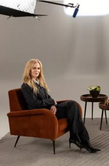 Veste Celine Jude en flanelle de laine et cachemire portée par Nicole Kidman chez Variety Studio : Actors on Actors le 13 décembre 2024