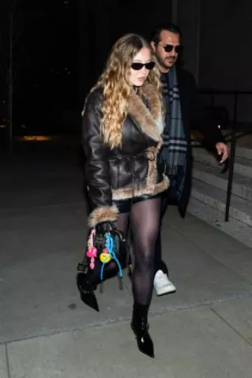 Gafas de sol Chloe Marcie usadas por Sydney Sweeney en Nueva York el 13 de diciembre de 2024