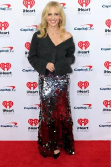 Patrizia Pepe Silver Maxi Skirt Slim Fit worn by Sarah Michelle Gellar at iHeartRadio Z100's Jingle Ball on December 13, 2024