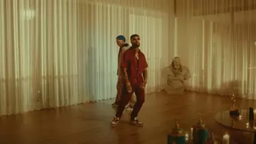 Amiri Baskets Upper Low Skel Blanc & Rouge Foncé portées par Anuel AA en BLESSD ❌ ANUEL AA | DEPORTIVO ???? (VIDÉO OFFICIELLE)