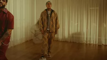 Burberry Beige Check & White Regis Sneakers worn by Blessd in BLESSD ❌ ANUEL AA | DEPORTIVO ???? (VIDEO OFICIAL)